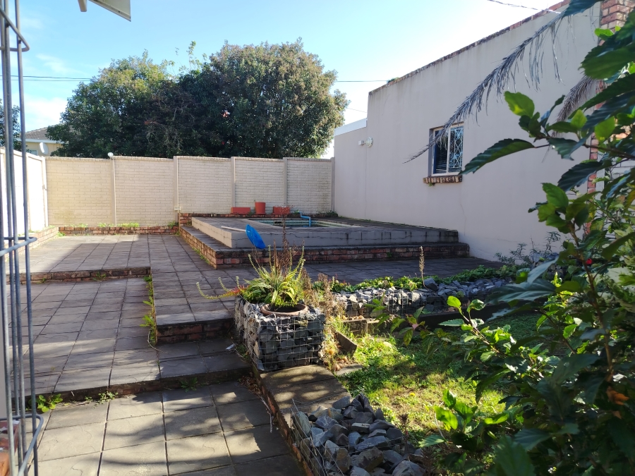 4 Bedroom Property for Sale in Amalinda Eastern Cape